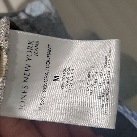 Jones New York Ladies snap denim shirt - Picture 5 of 7